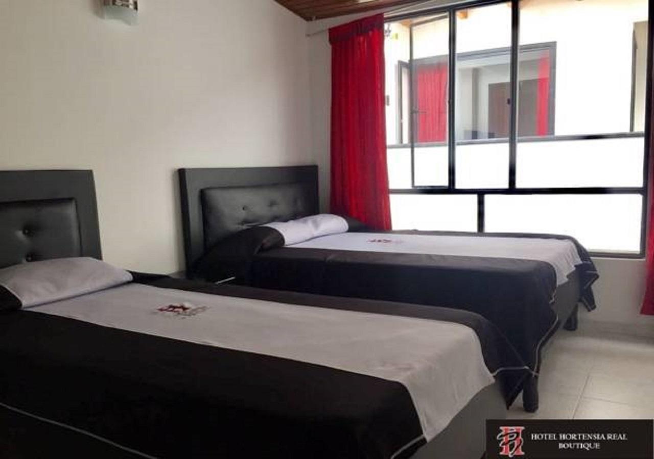 Hotel Hortensia Real ไพพ่า ภายนอก รูปภาพ