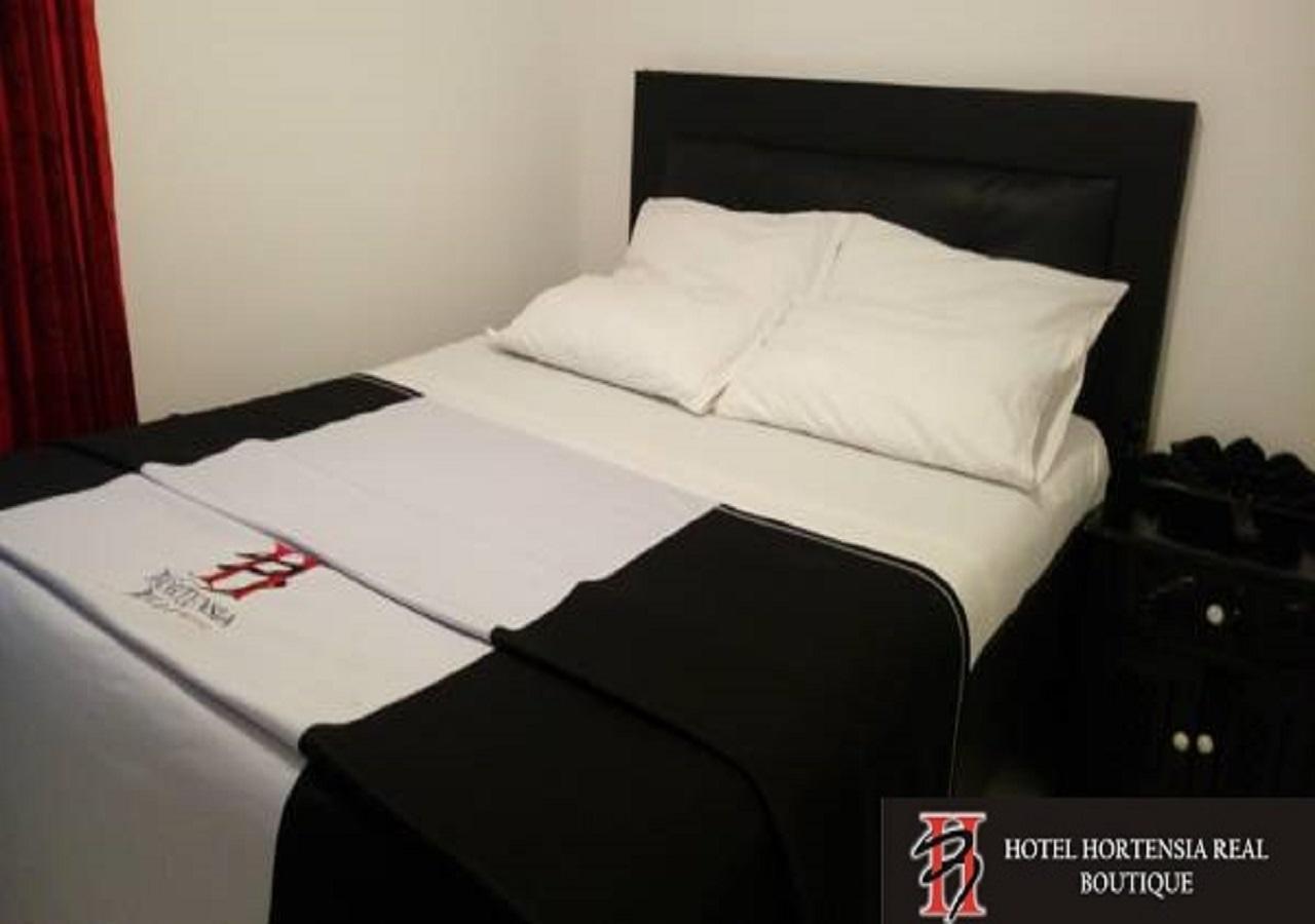 Hotel Hortensia Real ไพพ่า ภายนอก รูปภาพ