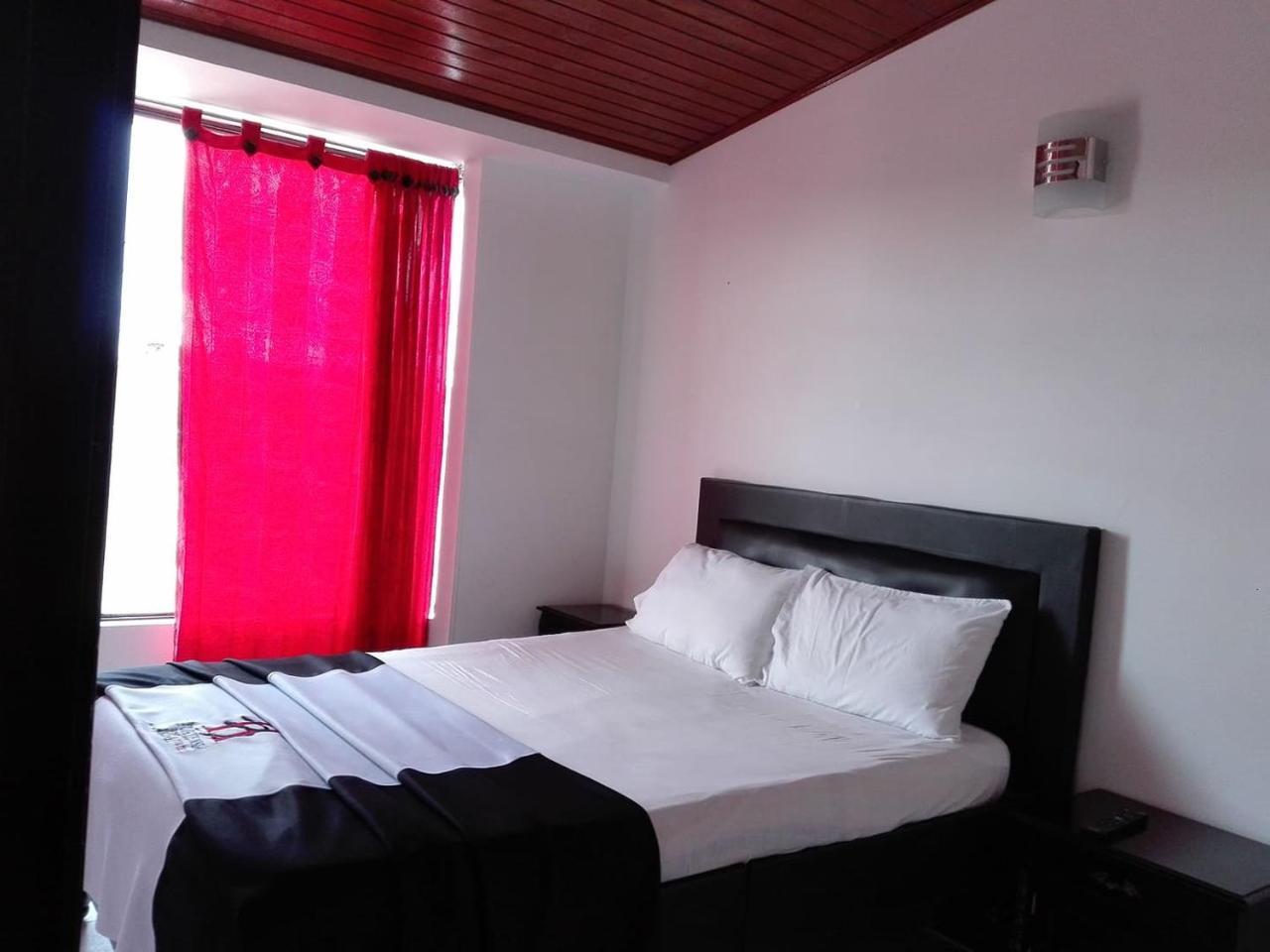 Hotel Hortensia Real ไพพ่า ภายนอก รูปภาพ
