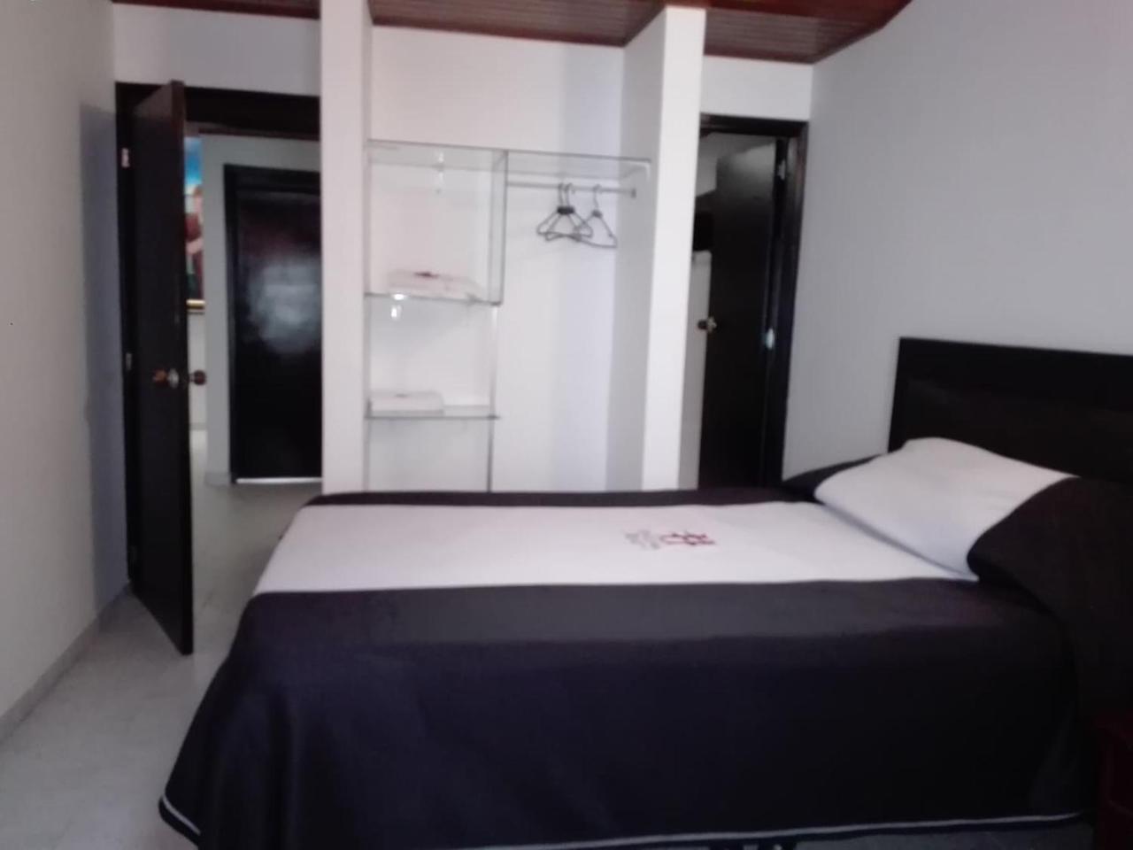 Hotel Hortensia Real ไพพ่า ภายนอก รูปภาพ