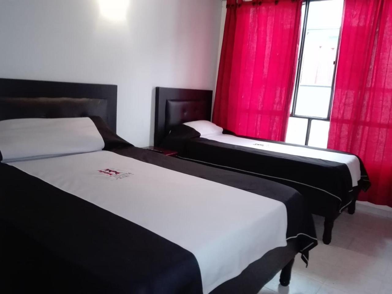 Hotel Hortensia Real ไพพ่า ภายนอก รูปภาพ