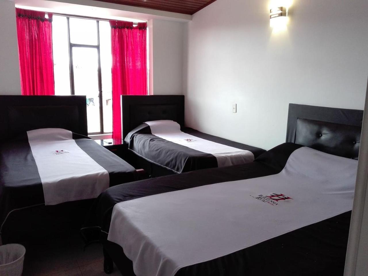 Hotel Hortensia Real ไพพ่า ภายนอก รูปภาพ