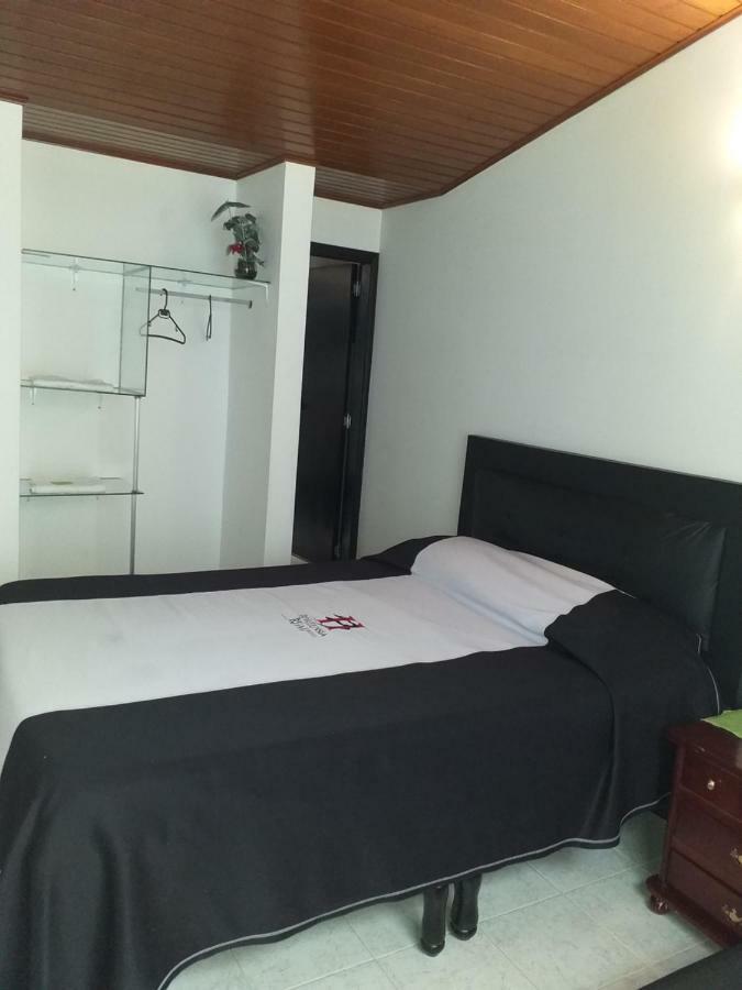 Hotel Hortensia Real ไพพ่า ภายนอก รูปภาพ