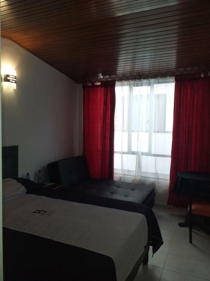 Hotel Hortensia Real ไพพ่า ภายนอก รูปภาพ